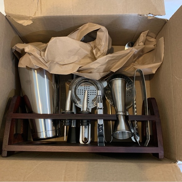 New Stainless Steele Cocktail Shaker Bartending Set with Stand Gift Christmas - Picture 8 of 8